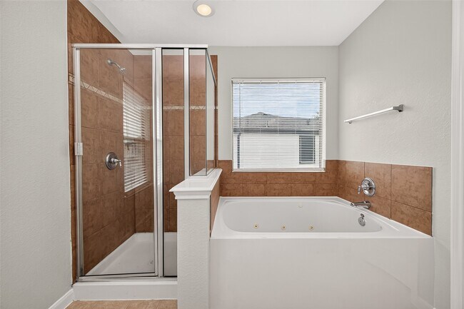 Building Photo - 18403 Tupper Bend Ln