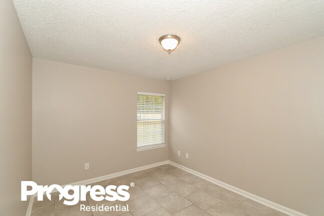 Building Photo - 707 Red Cedar Ct