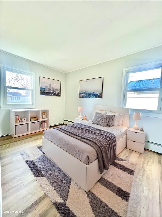 Building Photo - 218 Lynhurst Ave