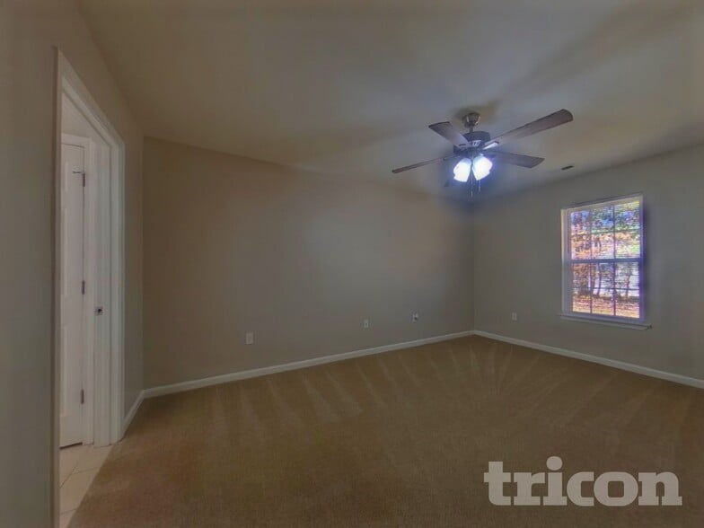 Building Photo - 6215 Rockwell Blvd W