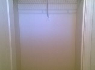 Building Photo - Boise, 3Bd/2Bth/3Car, 1554Sqft, Dishwasher, Washer and Dryer Hook up, Fenced, Community Park and ...