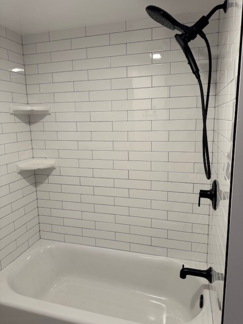 Building Photo - 4200 N Damen Ave