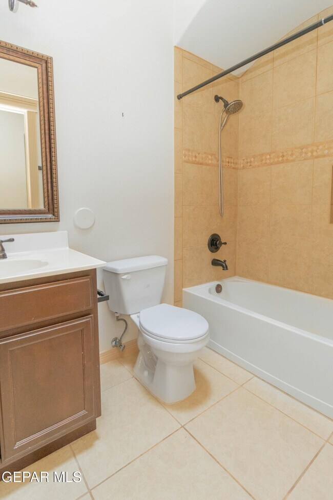 Building Photo - 5349 Jose Duran Ln