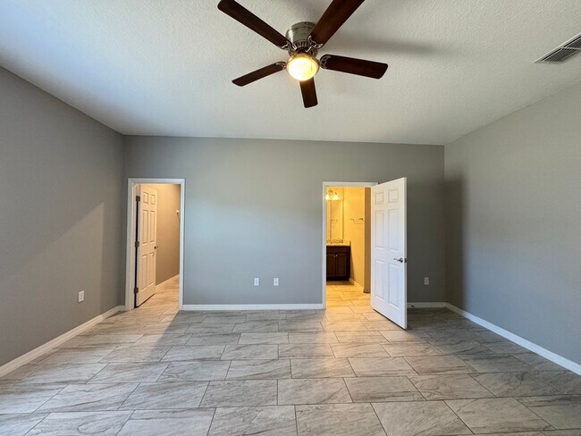 Building Photo - Immaculate 3-Bedroom, 2-Bathroom Home in Palm Bay