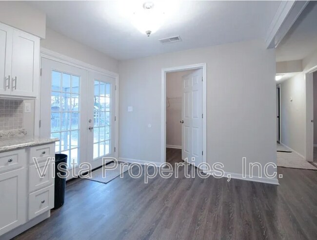 Building Photo - 5406 Chestnutwood Way
