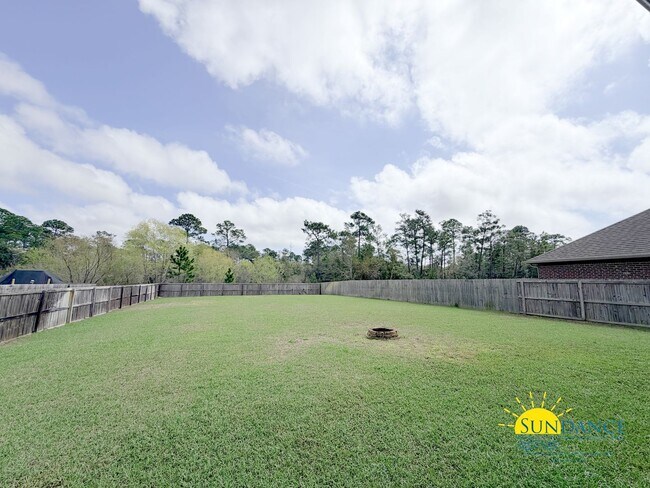 Building Photo - Spacious 4BR Home in Treasure Isle Estates in Navarre!