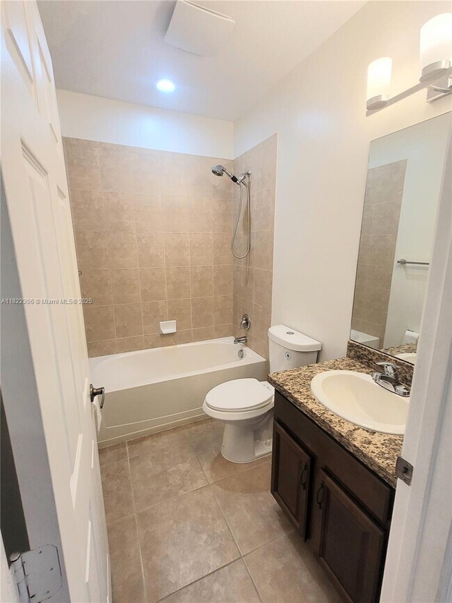 Building Photo - 1430 SW 147th Ter