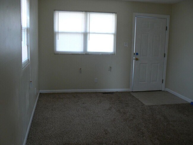 Building Photo - 7001 N Moberly Dr