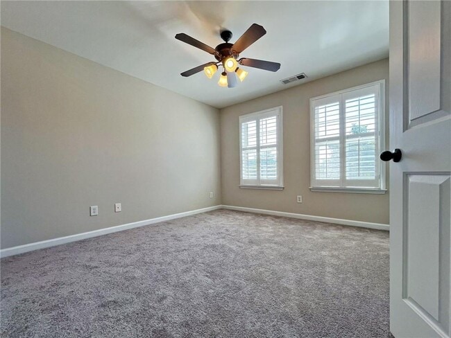 Building Photo - 525 Grove Field Ct NW