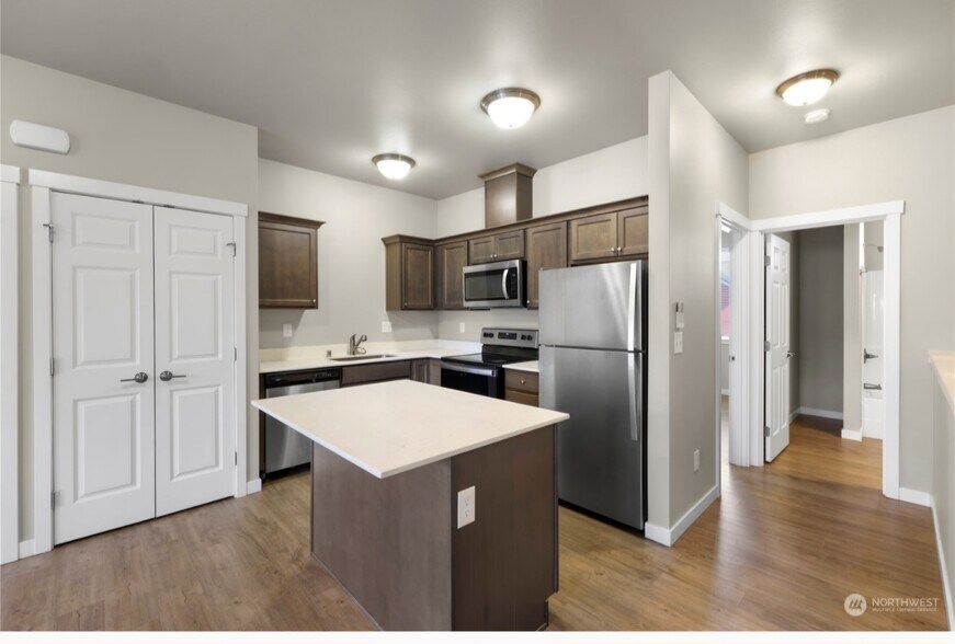 Primary Photo - 2173 Siddle Loop