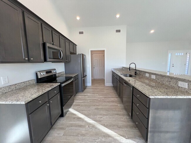 Building Photo - Conway - 3 Bedroom / 2 Bathroom House