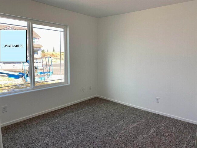 Building Photo - Stunning 3 Bed, 2 Bath Rancher in Airway Heights!