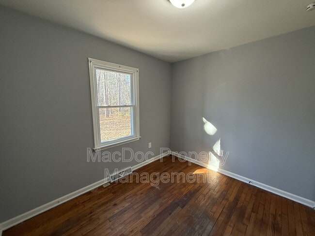 Building Photo - 727 Chalklevel Rd