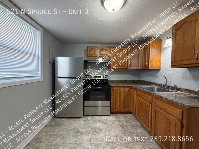 Building Photo - 521 Spruce St