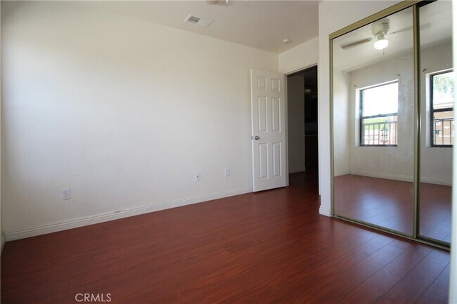 Building Photo - 7914 Seville Ave