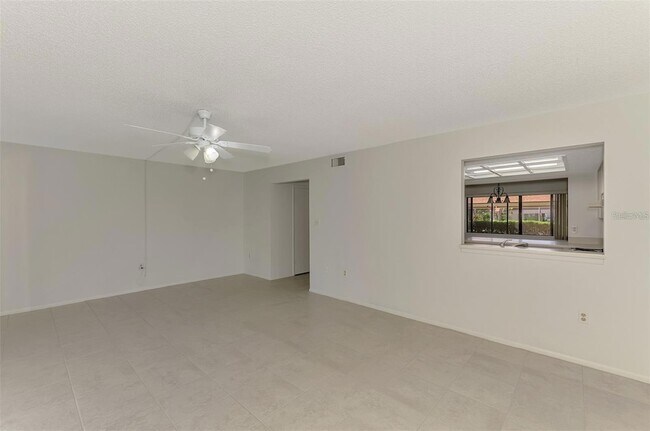 Building Photo - 935 Sunridge Way