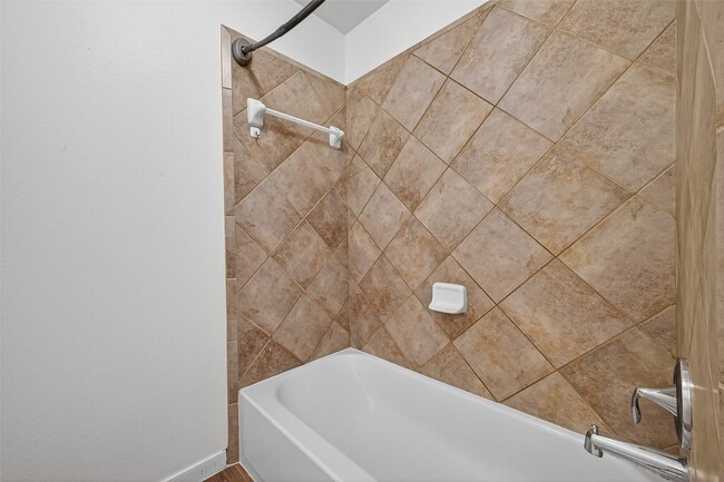 Building Photo - 16930 Creek Mountain Dr