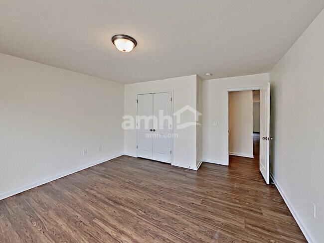 Building Photo - 516 Woodall Rd