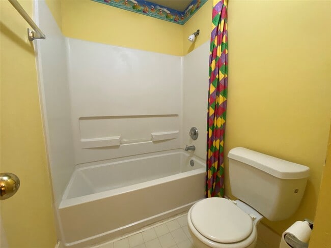 Building Photo - 5843 Sonoma Ridge