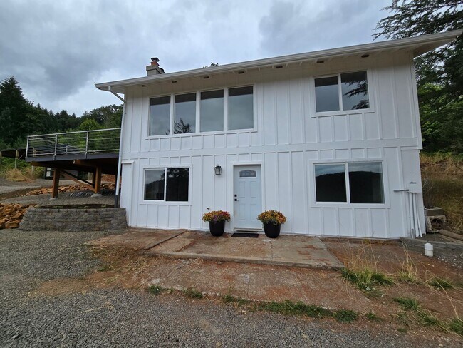 Building Photo - 16100 NW Tupper Rd