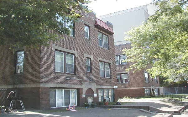 Building Photo - The Antonoff