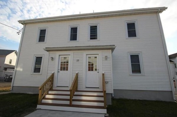 Primary Photo - 23 Williams St