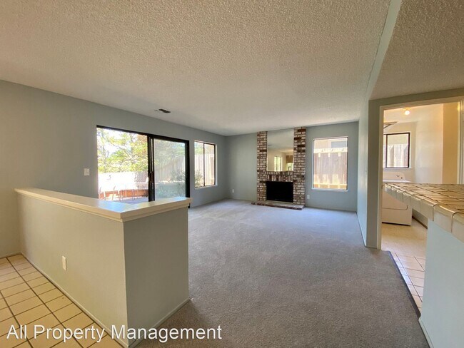 Building Photo - 4 br, 2.5 bath House - 2025 Sea Cliff