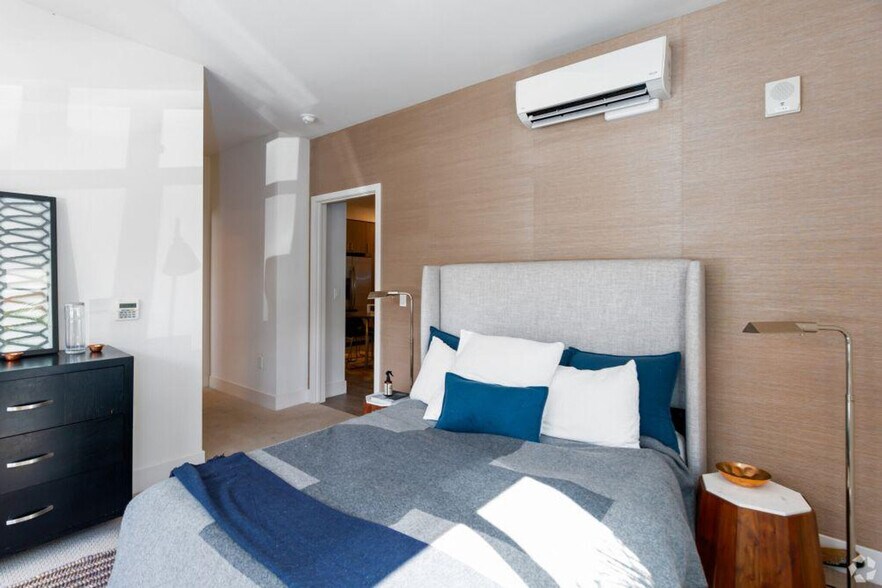 Building Photo - 3645 Haven Ave