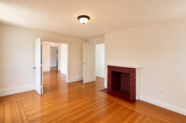 Building Photo - 23 Mt Vernon St