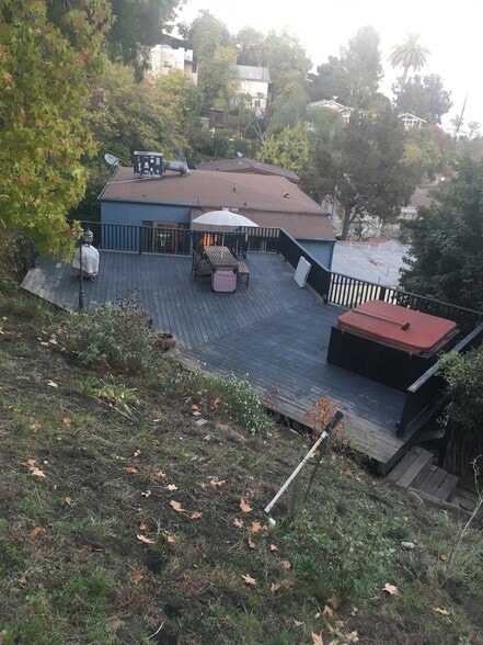 Back Deck - 2257 Fair Oak View Ter