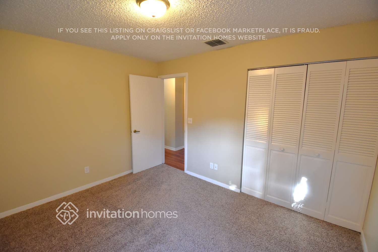 Building Photo - 2771 Oakview Way