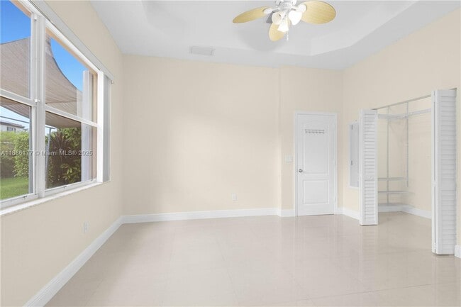 Building Photo - 4108 NE 22nd St