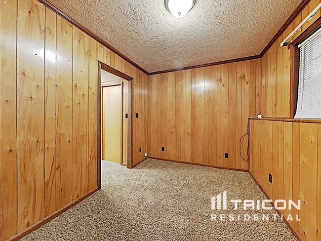 Building Photo - 5009 Melanie Dr