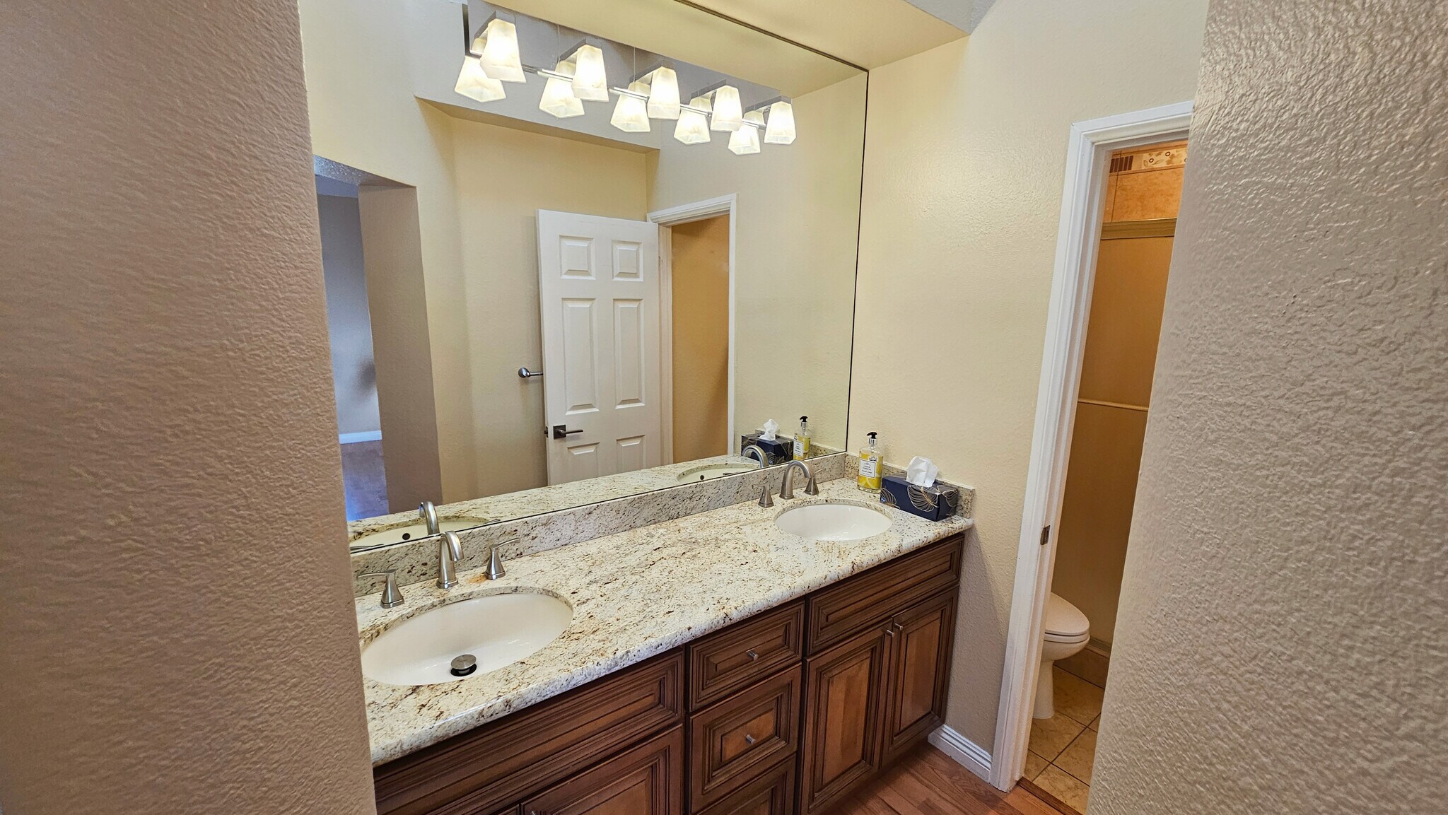 Master bath - 18219 Hampton Ct