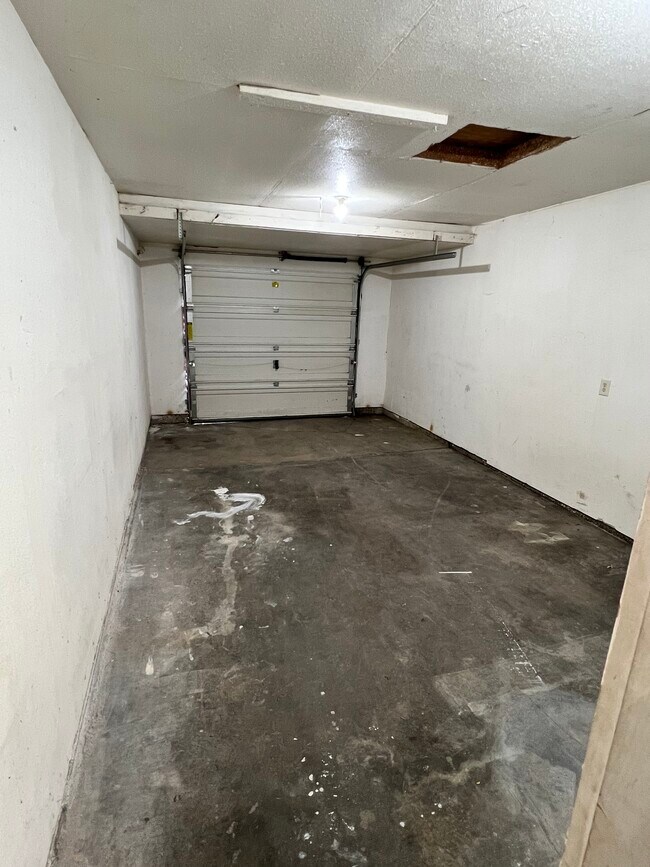 Building Photo - 1219 Arlington Dr