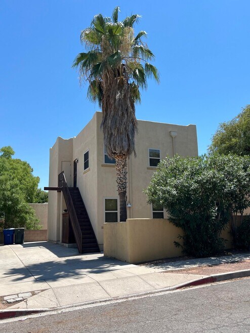 Building Photo - 934 N Campbell Ave