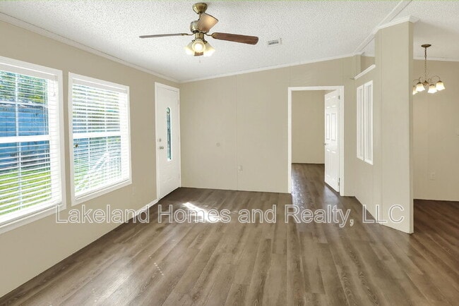 Building Photo - 3321 Peachtree Hill Rd