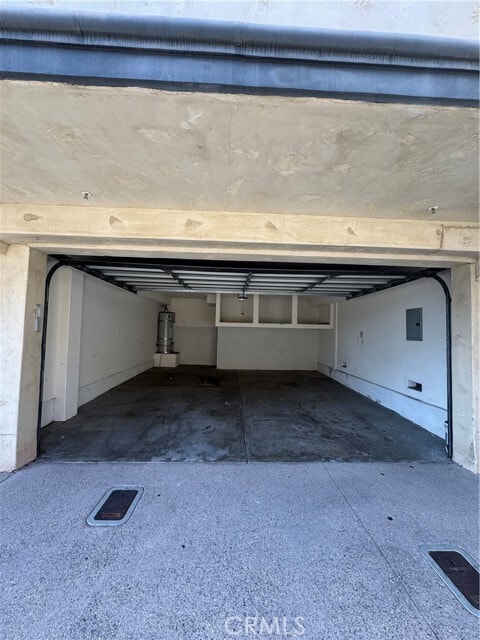 Building Photo - 14602 Eastwood Ave