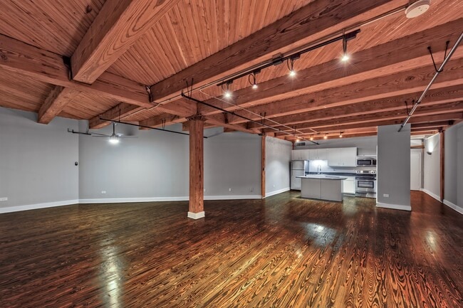 Building Photo - 711 William St