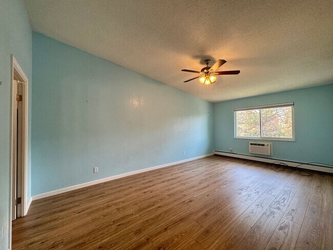 Building Photo - 3082 S Wheeling Way