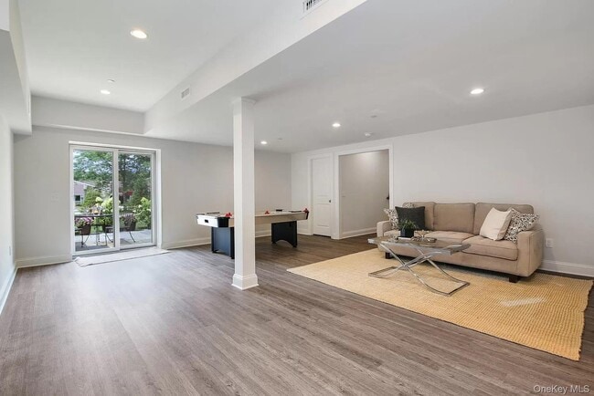 Building Photo - 314 Boulder Ridge Rd