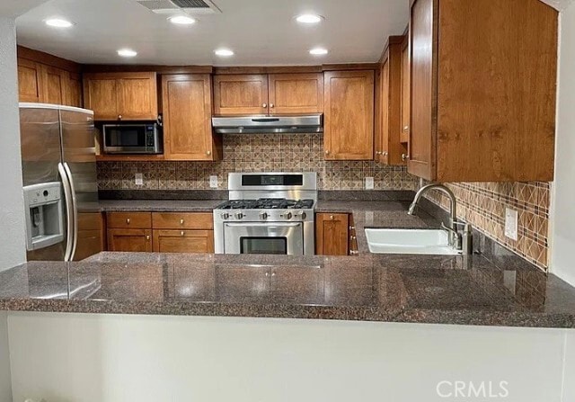 Building Photo - 5401 Zelzah Ave