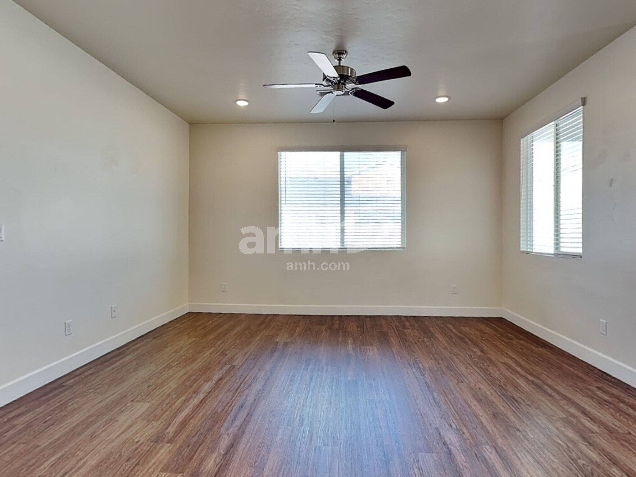 Building Photo - 5124 W Milliron Dr