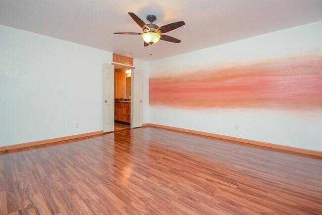 Building Photo - 14911 Wunderlich Dr