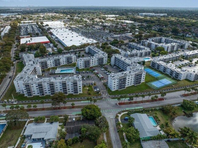 Building Photo - 14180 SW 84th St