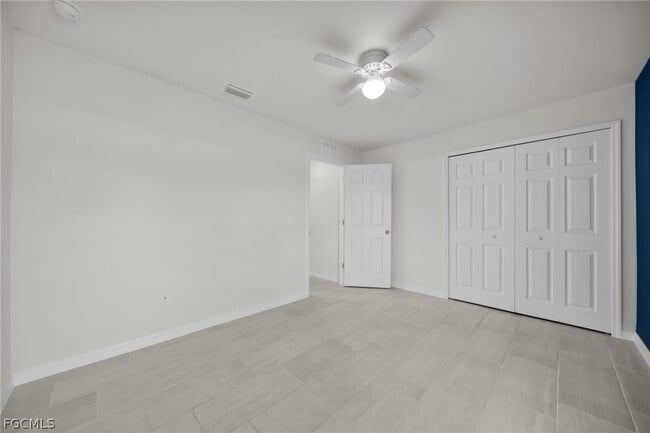 Building Photo - 614 SW 3rd Ct