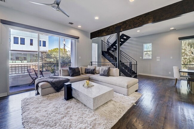 Building Photo - 1401 Fairview St