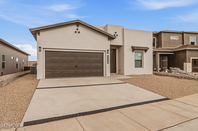 Building Photo - 15340 Resolve Dr
