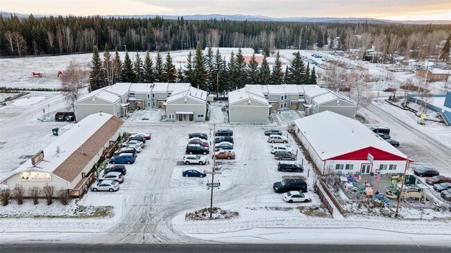 Building Photo - 350 S Santa Claus Ln