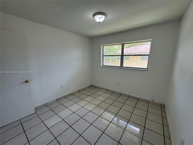 Building Photo - 15699 SW 73rd Cir Terrace
